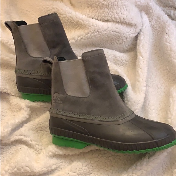 sorel chelsea duck boot